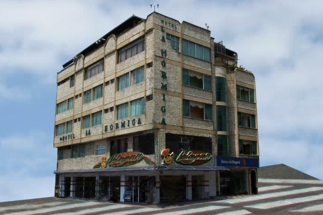 Hotel La Hormiga Bucaramanga Bagian luar foto