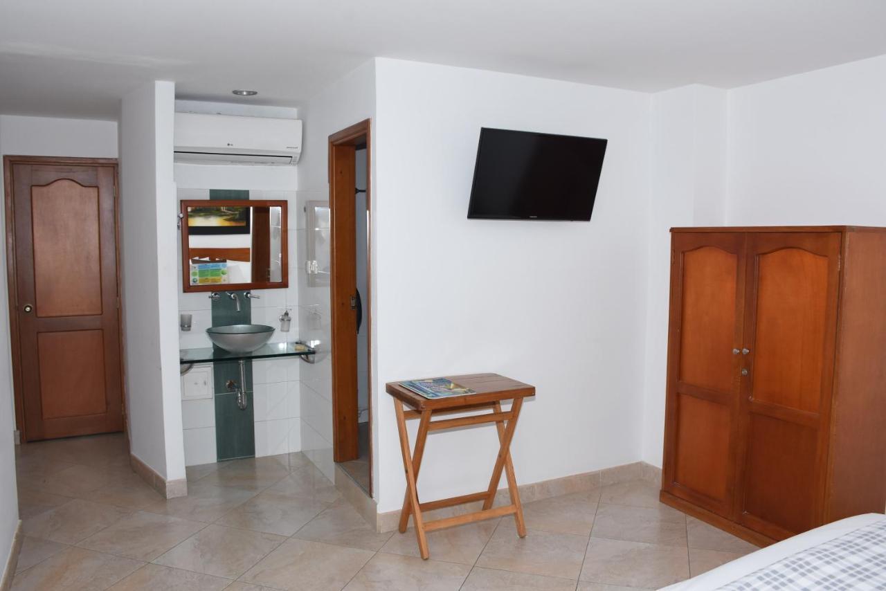 Hotel La Hormiga Bucaramanga Bagian luar foto